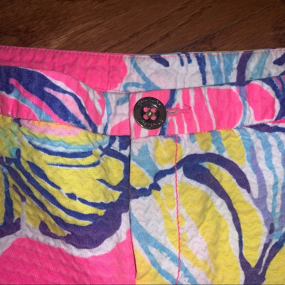 LILLY PULITZER ADIE Swept by the Tides Floral Shorts 6 EUC - Picture 3 of 8